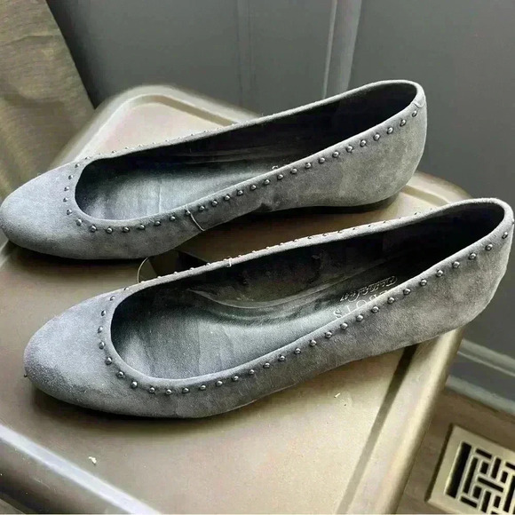Talbots gray flats - Picture 1 of 4